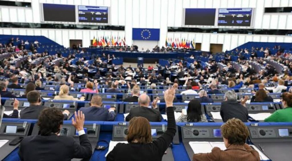 Migration : Le Parlement européen valide le « règlement retour »