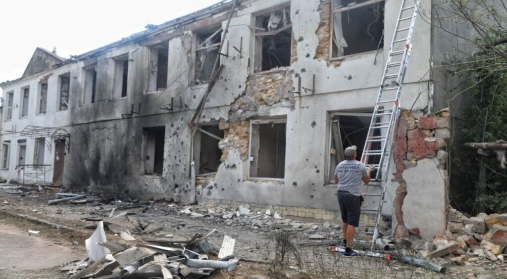 Ukraine : Six morts dans de nouvelles frappes russes à Soumy et Odessa