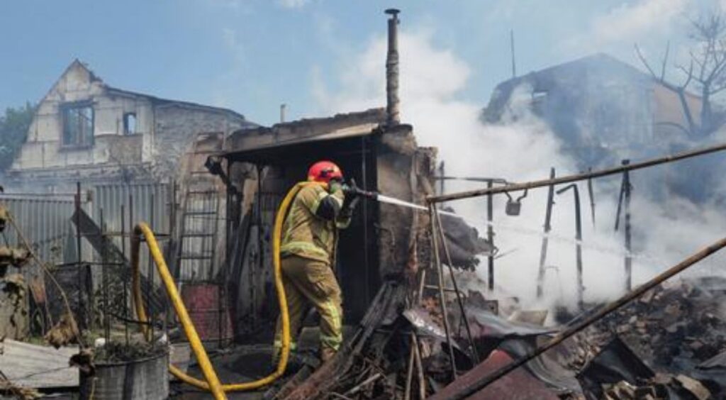 Ukraine : Au moins 14 morts dans des frappes russes près de Kiev