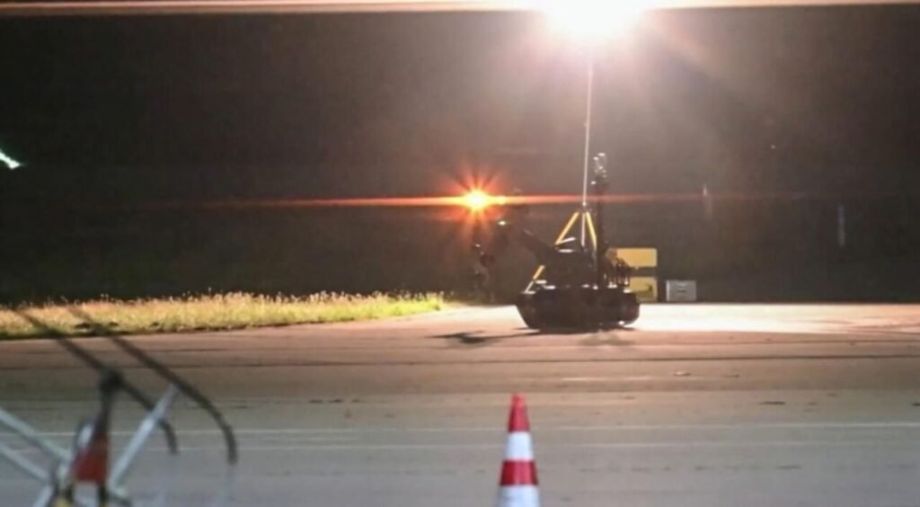 Allemagne : Un drone transportant un engin explosif perturbe l’aéroport stratégique de Leipzig