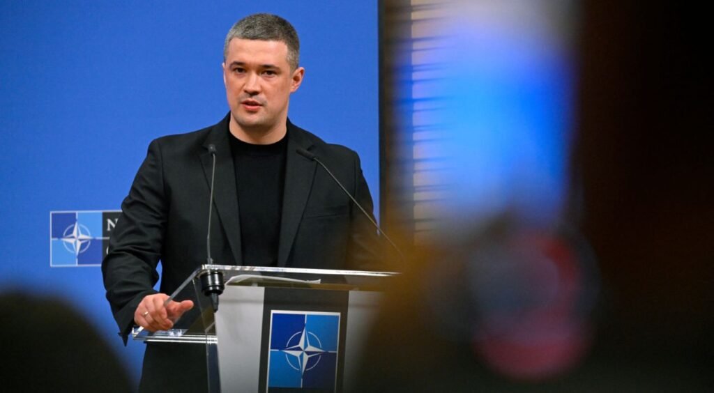 Ukraine : L’ex-ministre de la Défense Fedorov appelle à organiser des élections malgré la guerre