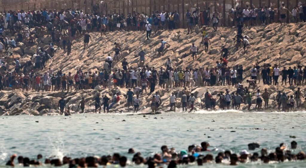 Ceuta : La justice espagnole enquête sur l’afflux de migrants