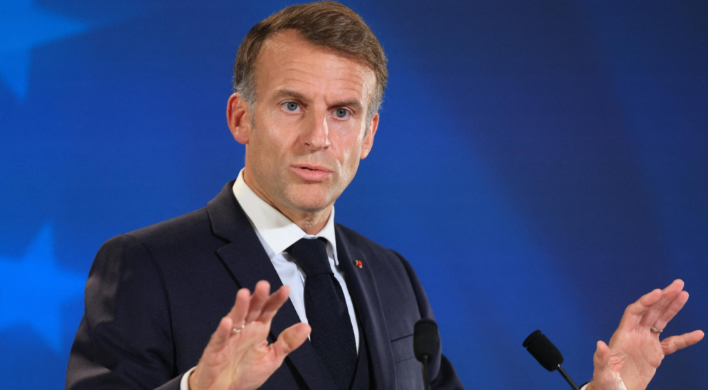 En France, Macron promet des poursuites après les pillages du 17 octobre